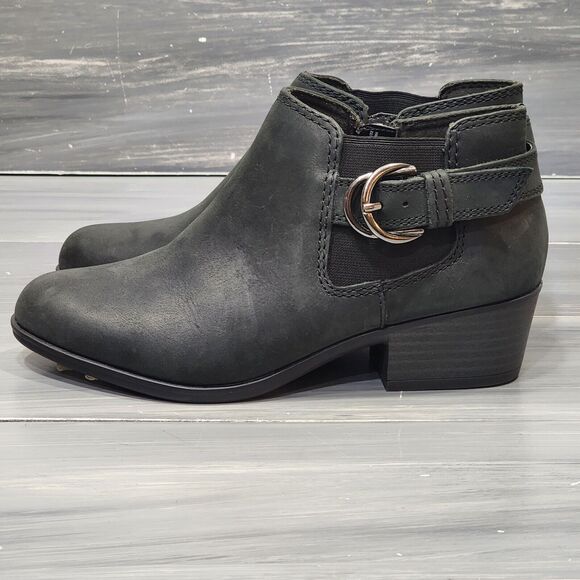 Clarks Adreena Field Booties Black Leather 6M Zip Up Ankle Booties Buckle Detail - Picture 3 of 13